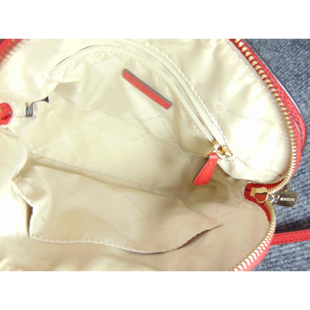 Michael Kors Cindy Dome Crossbody Red Saffiano Leather 38S9YCP03L Gold Chain - Picture 6 of 14